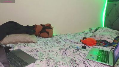 MoonVelvetDUO live cam on Cam4