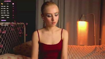 Moon_Silk live cam on Cam4