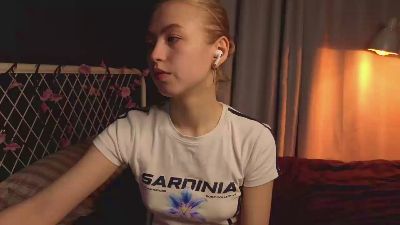 Moon_Silk live cam on Cam4
