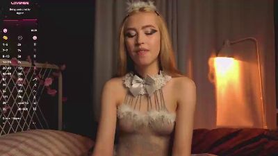 Moon_Silk live cam on Cam4