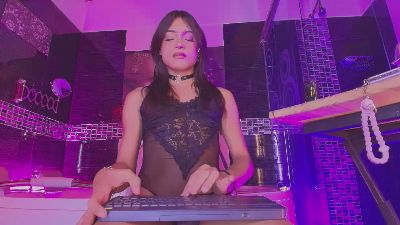 Moonly_ live cam on Cam4