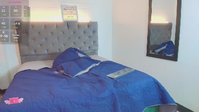 Moonnblue_ live cam on Cam4