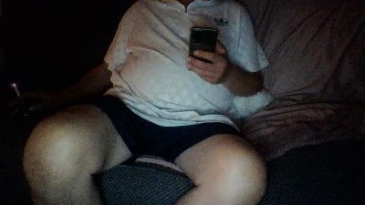 Moop75 live cam on Cam4