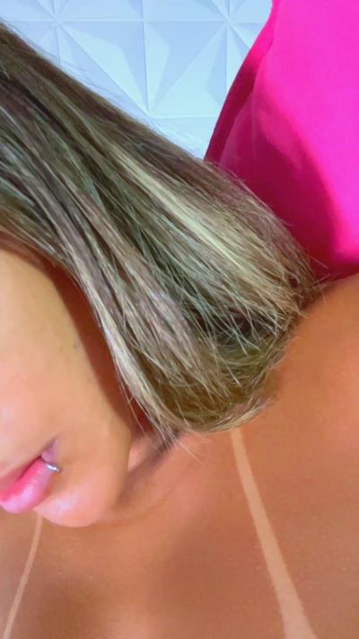 Moranguinh_24 live cam on Cam4