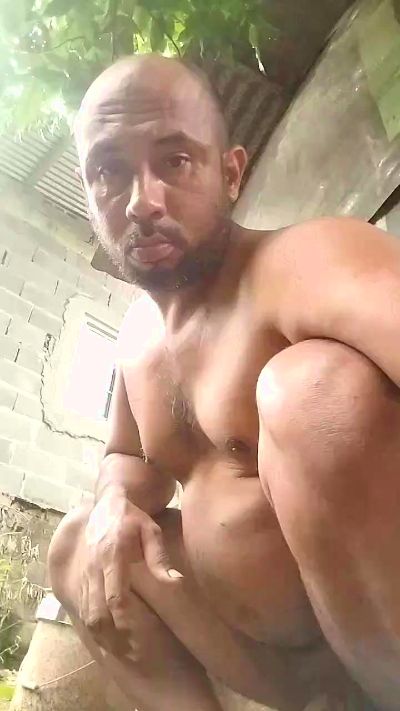 Morbo235 live cam on Cam4