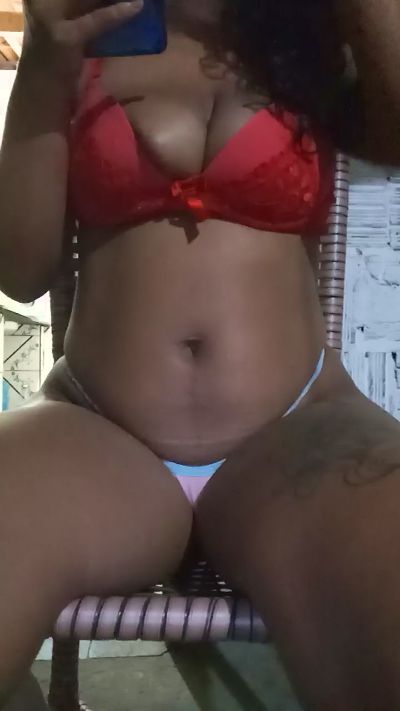 Morenahot31 live cam on Cam4