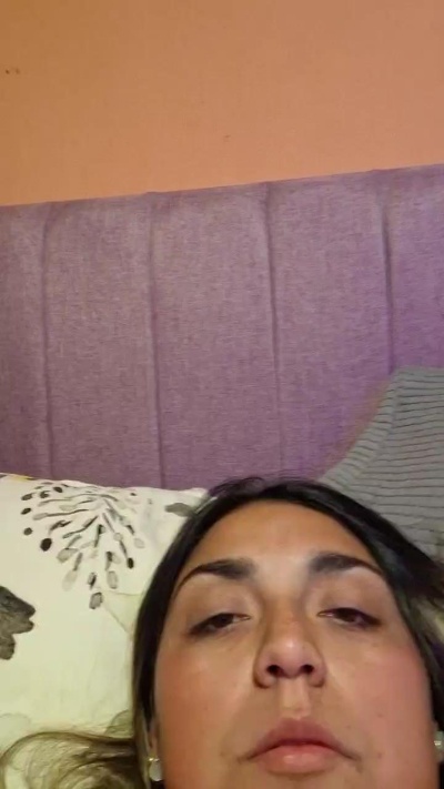 Morenarubia18 live cam on Cam4