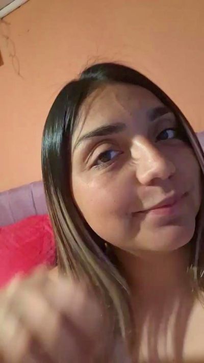 Morenarubia18 live cam on Cam4