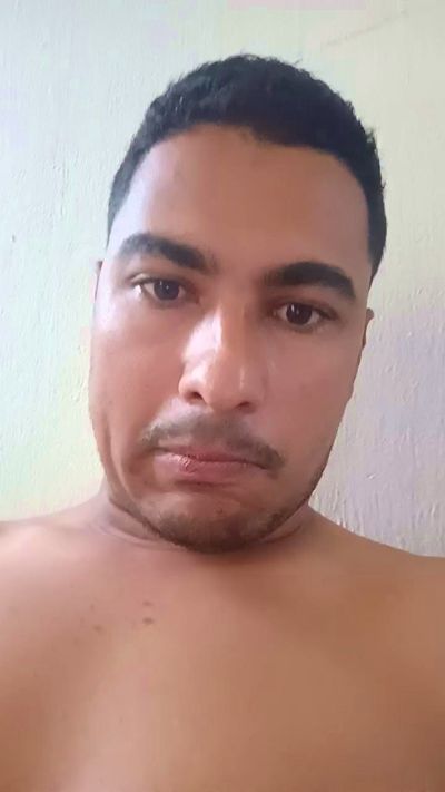 Morenin_fun live cam on Cam4