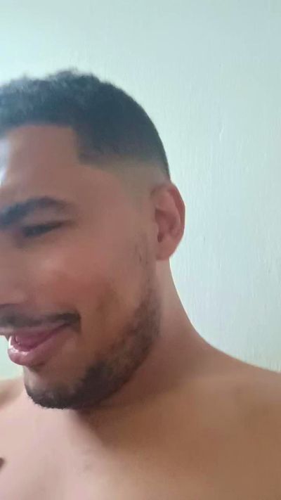 Morenin_fun live cam on Cam4