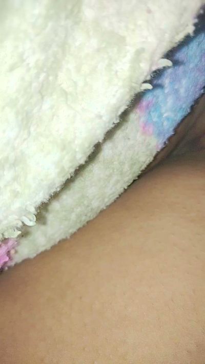 Moreninha0061 live cam on Cam4
