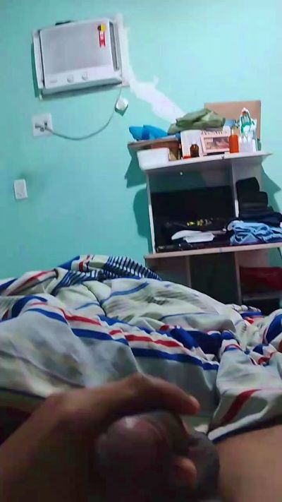 Moreno6777 live cam on Cam4