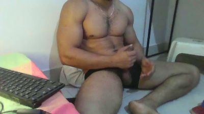 MorenoCarente live cam on Cam4