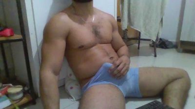 MorenoCarente live cam on Cam4