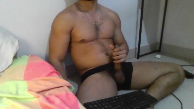 MorenoCarente live cam on Cam4
