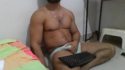 MorenoCarente live cam on Cam4