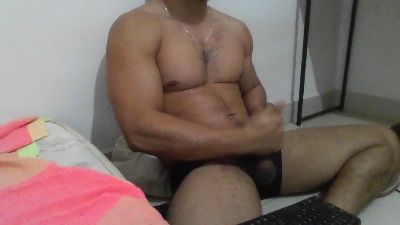 MorenoCarente live cam on Cam4