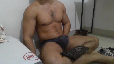 MorenoCarente live cam on Cam4
