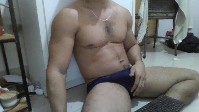 MorenoCarente live cam on Cam4