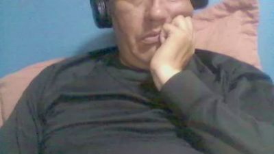 Morenochiler live cam on Cam4