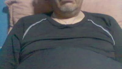 Morenochiler live cam on Cam4