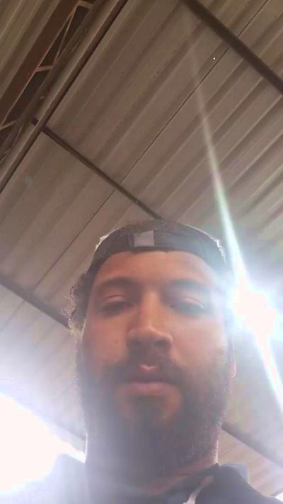 Morenogatorj99 live cam on Cam4