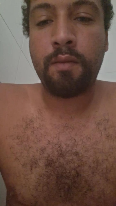 Morenogatorj99 live cam on Cam4