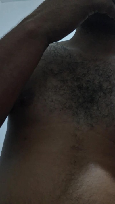 Morenogatorj99 live cam on Cam4