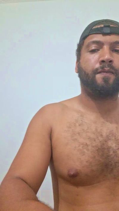 Morenogatorj99 live cam on Cam4