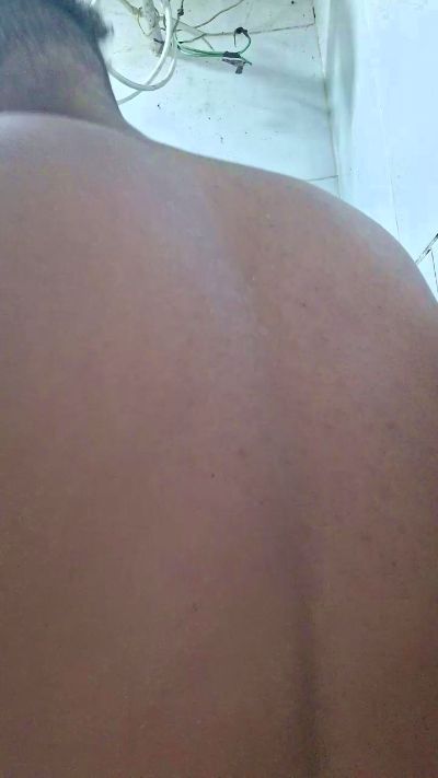 Morenogatorj99 live cam on Cam4