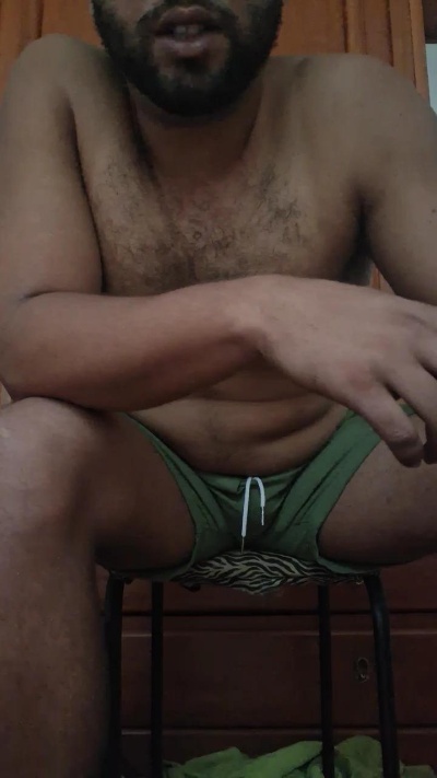 Morenogatorj99 live cam on Cam4