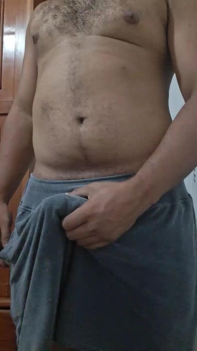 Morenogatorj99 live cam on Cam4