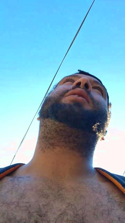 Morenogatorj99 live cam on Cam4