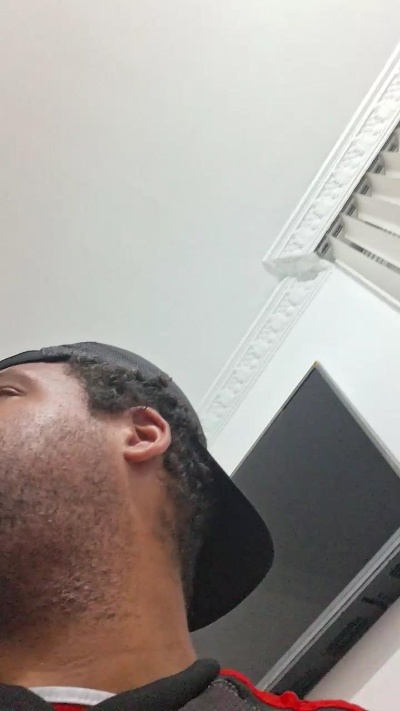 Morenogatorj99 live cam on Cam4
