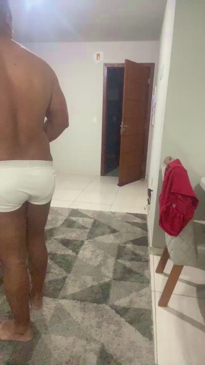 Morenonicexxxl live cam on Cam4