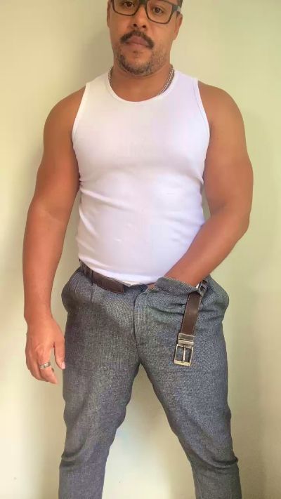 Morenonicexxxl live cam on Cam4
