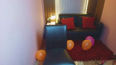 MoriahStorm live cam on Cam4