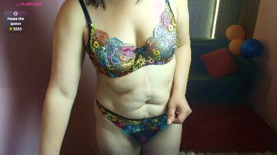 MoriahStorm live cam on Cam4