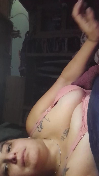 Morochacurvyyy live cam on Cam4