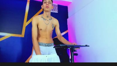 MortalKombat_ live cam on Cam4
