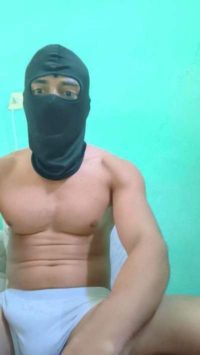 MotoboyMao live cam on Cam4