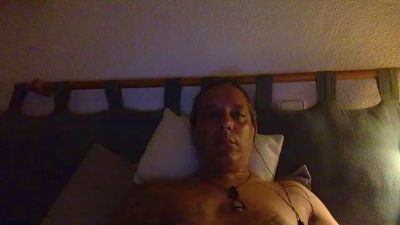 Mousetau live cam on Cam4