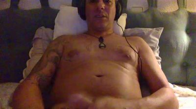 Mousetau live cam on Cam4