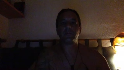 Mousetau live cam on Cam4