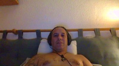 Mousetau live cam on Cam4