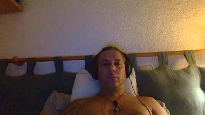 Mousetau live cam on Cam4