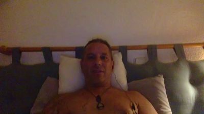 Mousetau live cam on Cam4