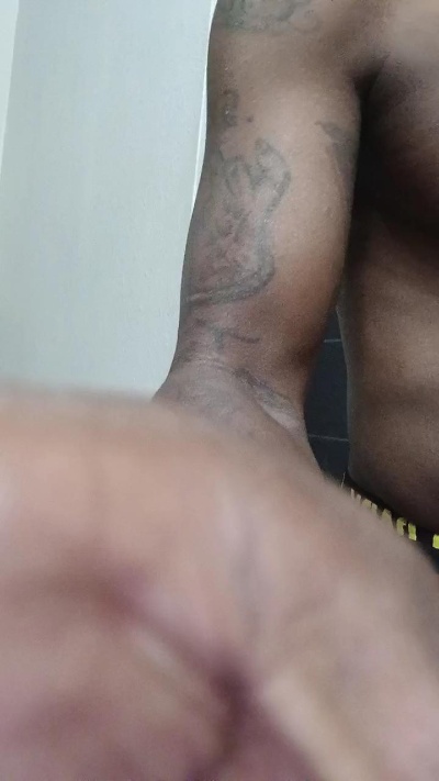 MrTinyDicc live cam on Cam4