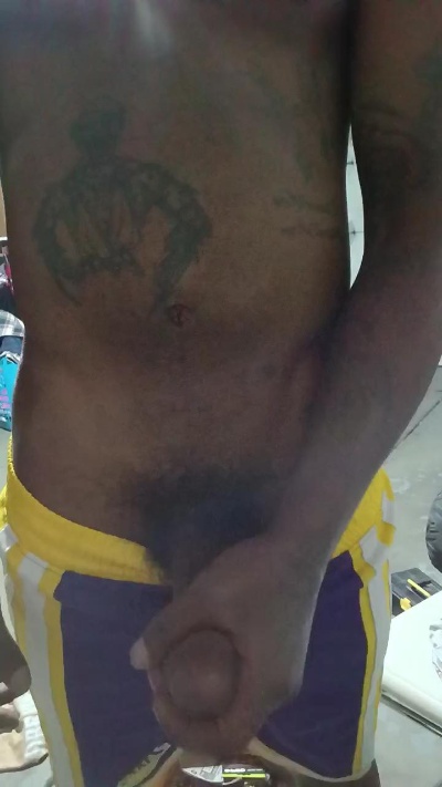 MrTinyDicc live cam on Cam4