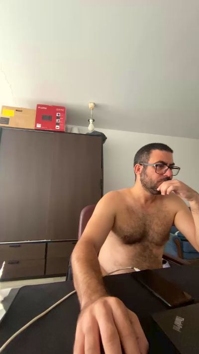 Mr_RA live cam on Cam4